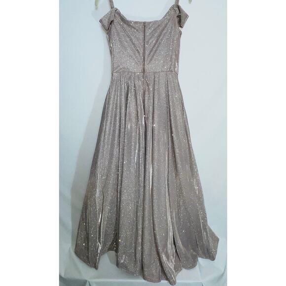 B. Darlin Rose Gold Shimmery Full Length Off-Shoulder Gown - Women's Size 7/8 - Picture 3 of 13